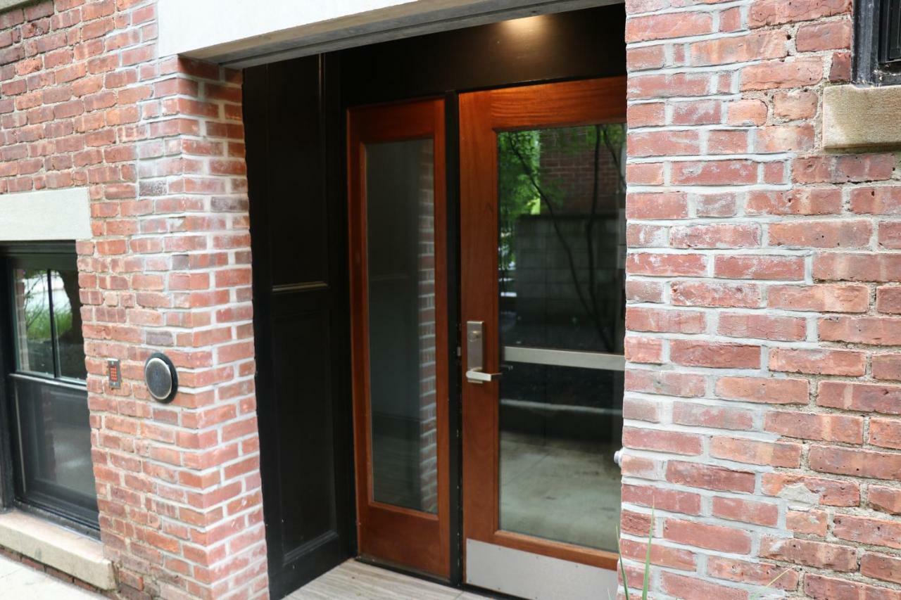 A Stylish Stay W/ A Queen Bed, Heated Floors.. #36 Brookline Exterior foto